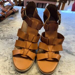 Report Sawtooth Rebecka Brown Platform Wedge 3” Heels Size 7.5